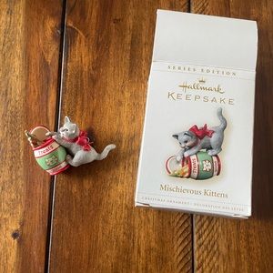 2006 Hallmark Mischievous Kittens Ornament